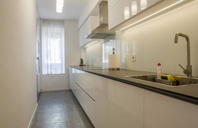 Miete einer geräumigen 2-Zimmer-Wohnung, 78 m², Vračar, Belgrad, Serbien